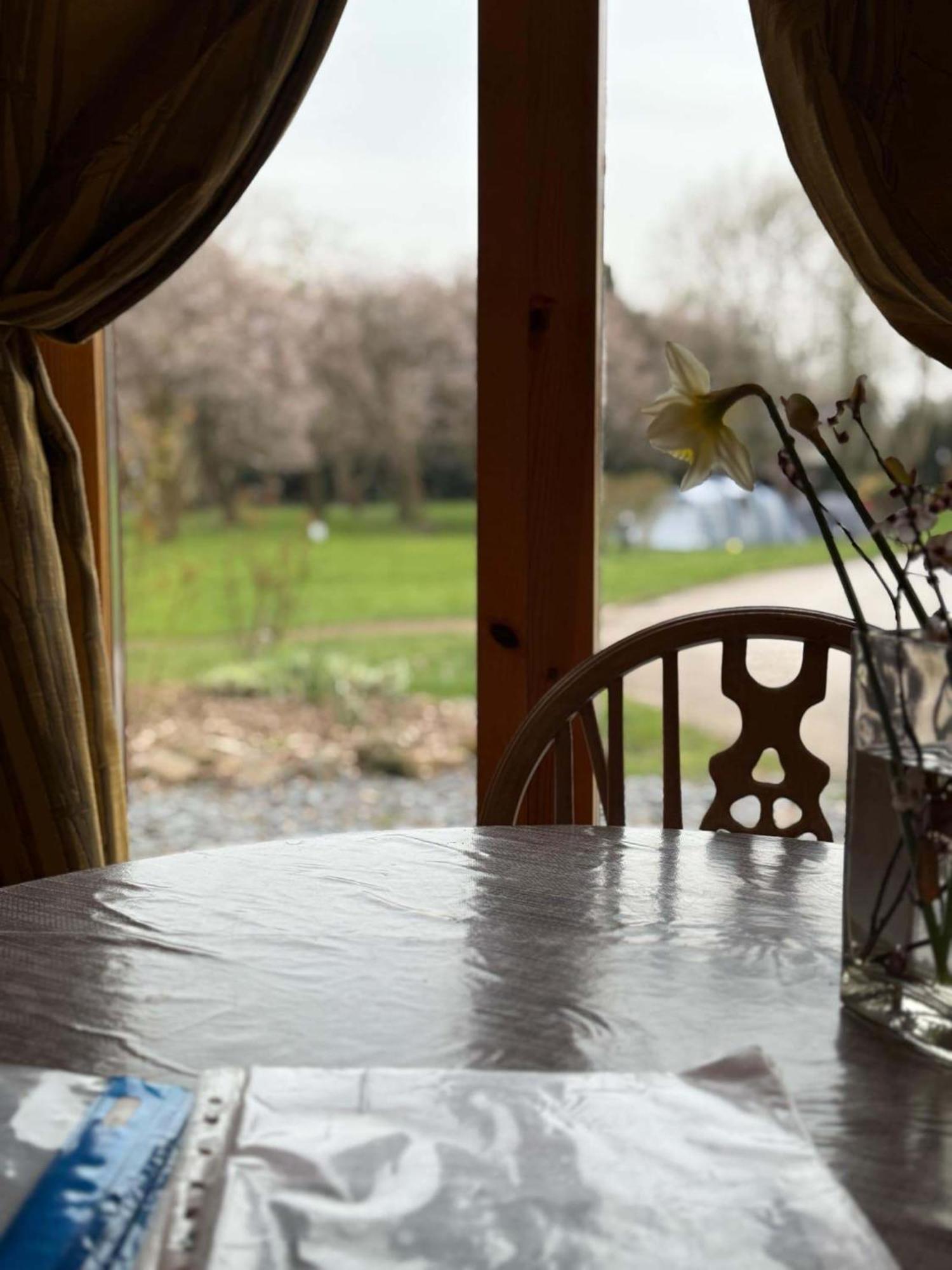 Impeccable 1-Bed House In Retford Close To A1 Buitenkant foto